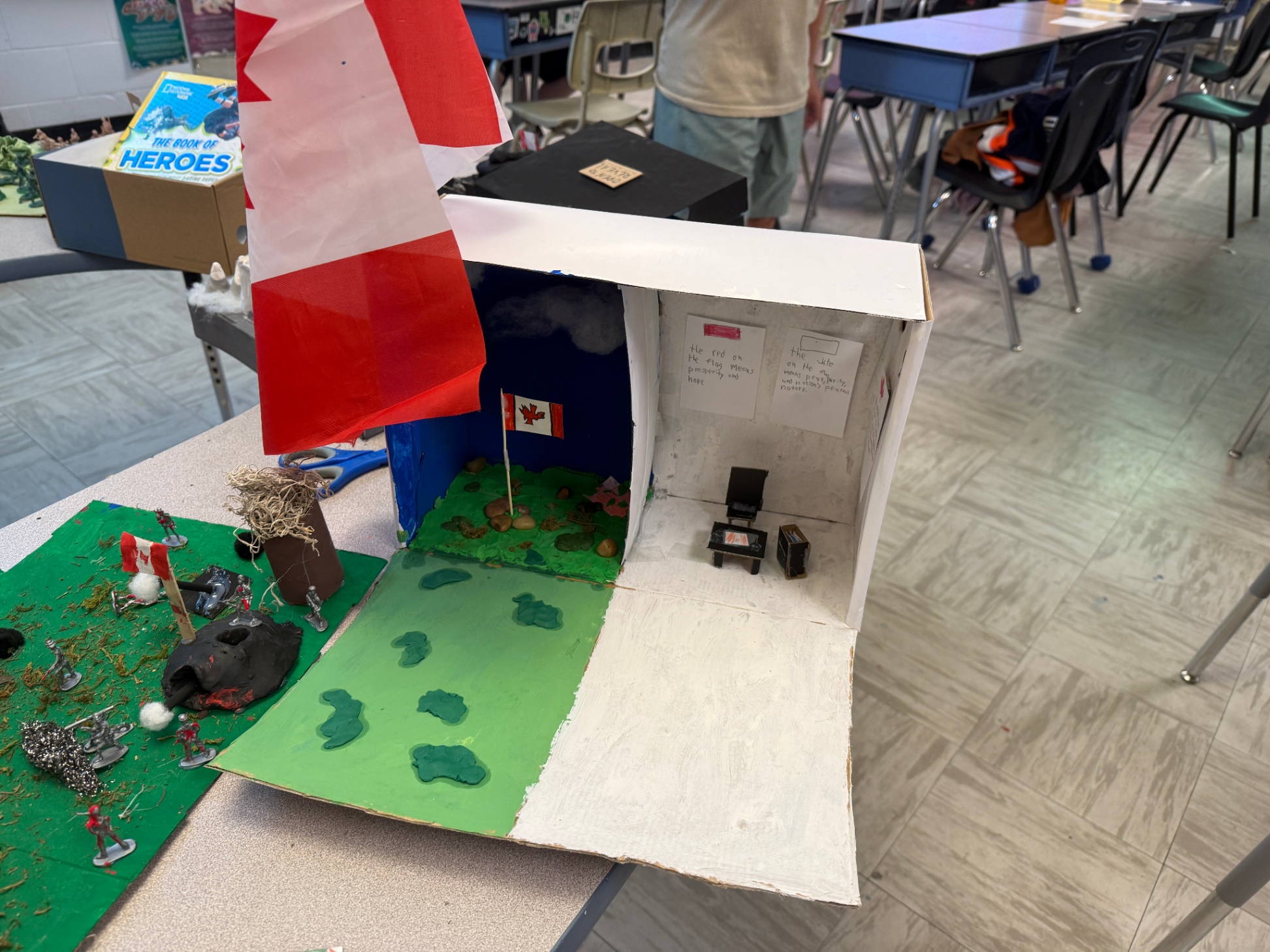 gr5socialdiorama3
